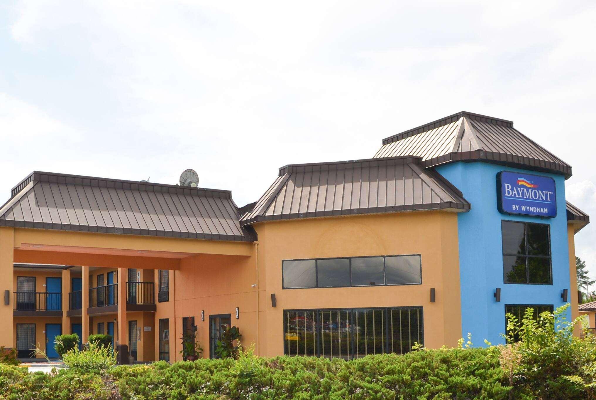 Baymont By Wyndham Santee Motel Exterior photo